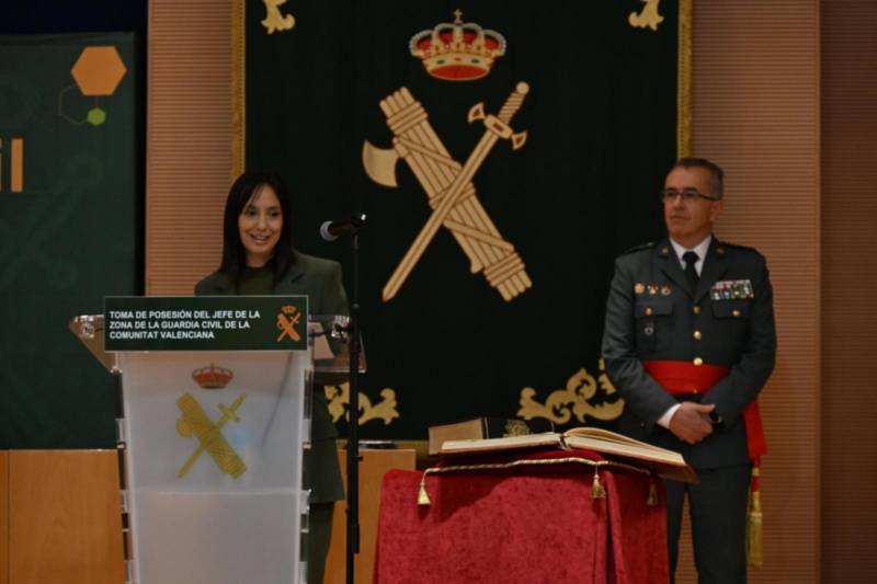 La directora general, Mercedes González, preside la toma de posesión del nuevo jefe de la Guardia Civil en la Comunidad Valenciana La directora general, Mercedes González, preside la toma de posesión del nuevo jefe de la Guardia Civil en la Comunidad Valenciana