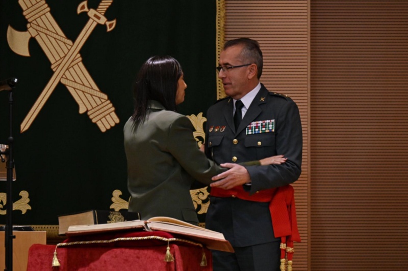 La directora general, Mercedes González, preside la toma de posesión del nuevo jefe de la Guardia Civil en la Comunidad Valenciana La directora general, Mercedes González, preside la toma de posesión del nuevo jefe de la Guardia Civil en la Comunidad Valenciana