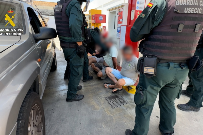 La Guardia Civil desarticula una organización criminal que operaba una narcogasolinera flotante