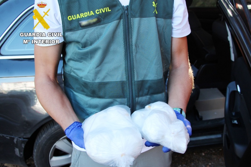 Guardia Civil muestra efectos intervenidos en la Operación Pucero Trata Guardia Civil muestra efectos intervenidos en la Operación Pucero Trata