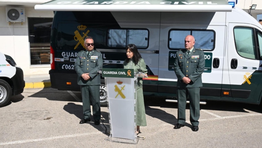 La directora general de la Guardia Civil presenta doce nuevas Oficinas Móviles de Atención a la Ciudadanía en Illescas (Toledo)
