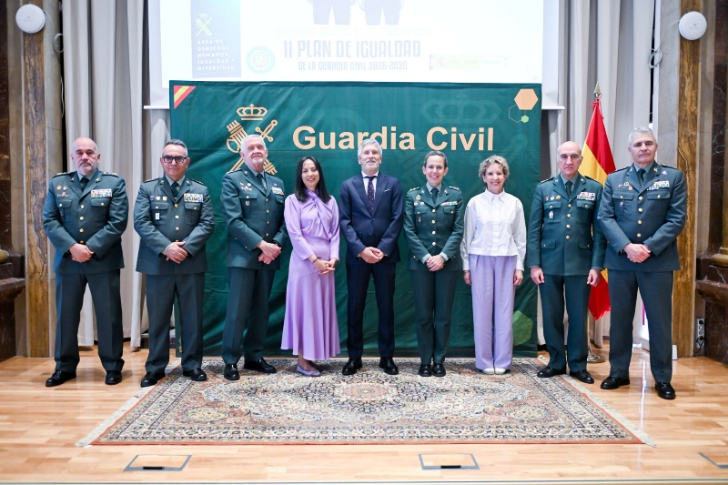 Asistentes al acto de la presentación del II Plan de Igualdad de la Guardia Civil