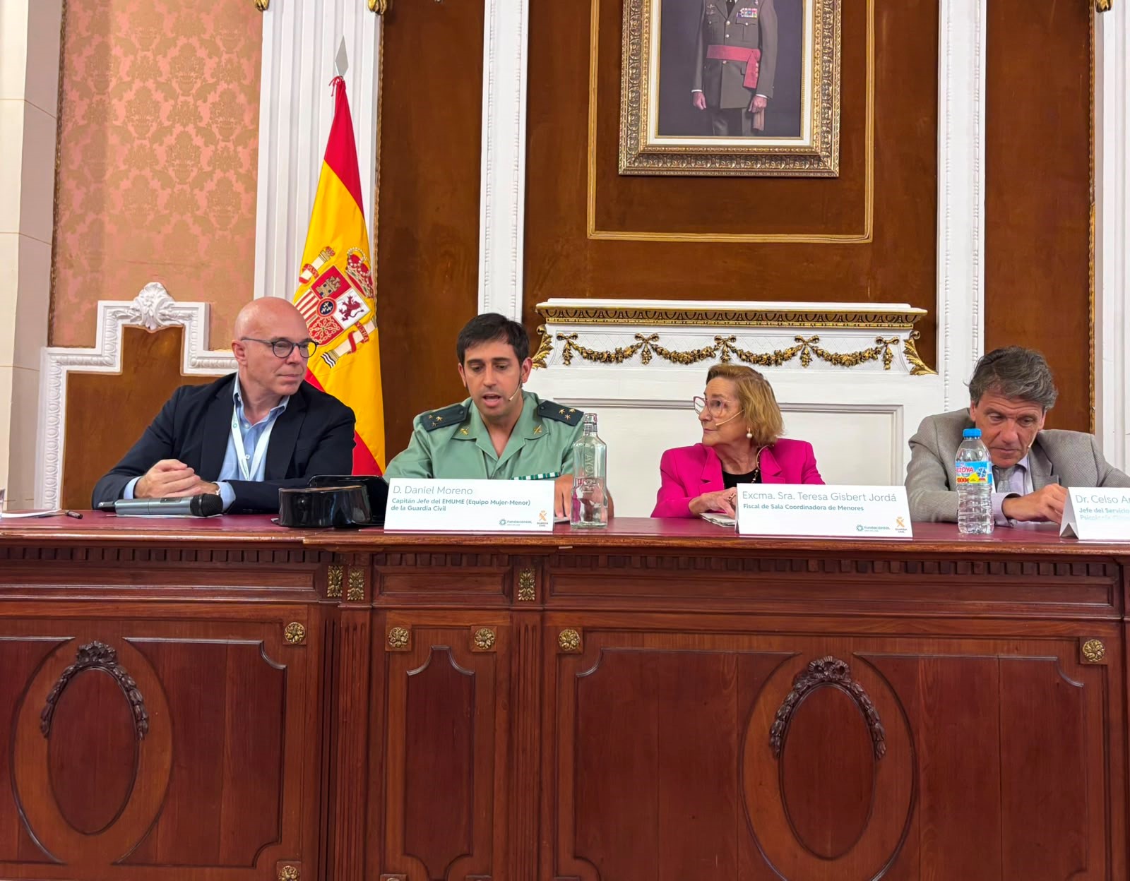 Intervinientes en la presentación del informe sobre grooming