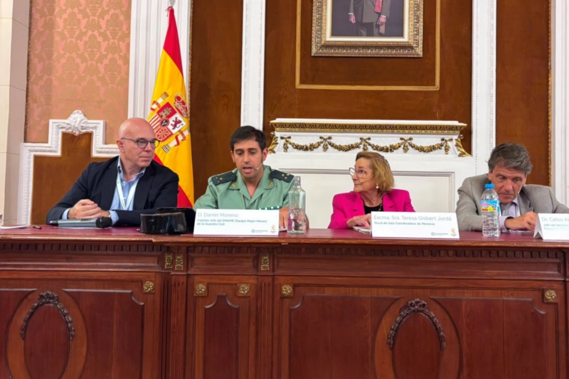 Intervinientes en la presentación del informe sobre grooming Intervinientes en la presentación del informe sobre grooming