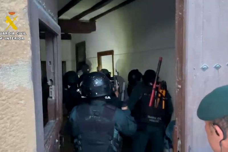 Momento en el que el GRS realiza una entrada y registro Momento en el que el GRS realiza una entrada y registro