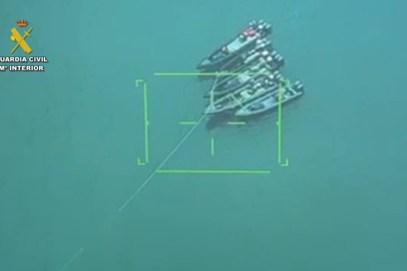 Detenidas 17 personas por favorecimiento de migración irregular y contrabando en las costas de Almería