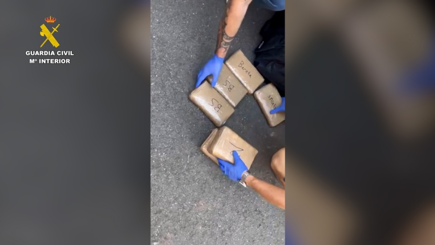 La Guardia Civil interviene una tonelada de cocaína cuyo destino era Gran Bretaña