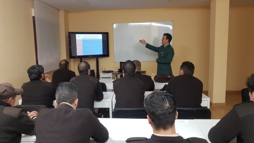 Acreditación de profesores que habilita par impartir enseñanzas en Centros de Formación de Guardas Rurales y sus especialidades
