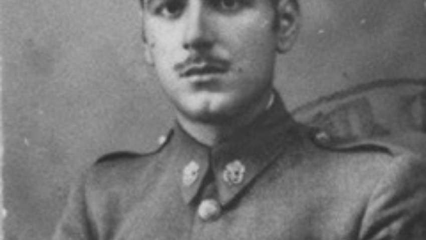 17 de mayo de 1974. El teniente general Vega Rodríguez, que ingresó en el Cuerpo como guardia civil, alcanza el cargo de director general