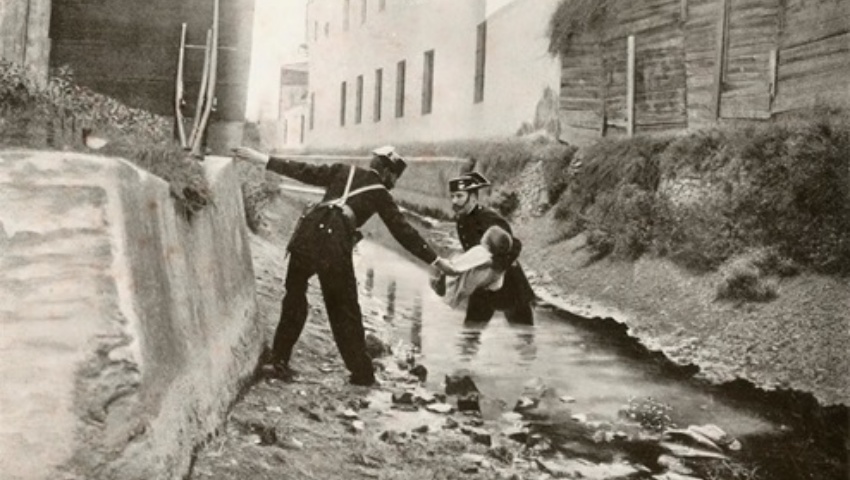 26 de junio de 1902. Rescate de personas con motivo de unas inundaciones en Burgos