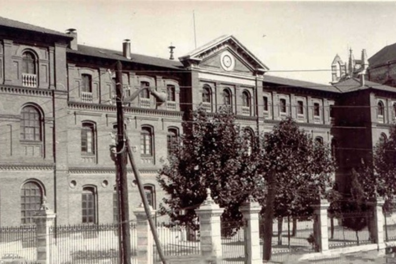 19 de noviembre de 1885. Inauguración del Colegio Marqués de Vallejo El Juncarejo