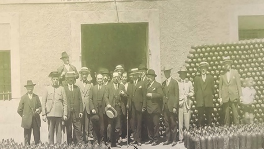 19 de enero. La Guardia Civil custodia las minas de mercurio de Almadén (Ciudad Real), uno de los primeros antecedentes de protección de infraestructu...