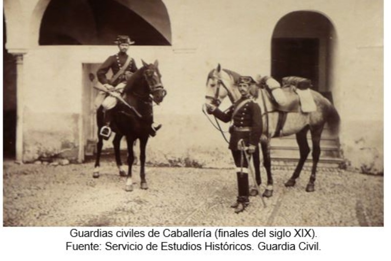 Guardias civiles de Caballería (finales del siglo XIX).  Fuente: Servicio de Estudios Históricos. Guardia Civil.