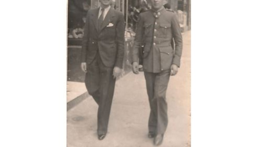 18 de abril de 1925. Implantación del uniforme de color gris verdoso en la modalidad de diario