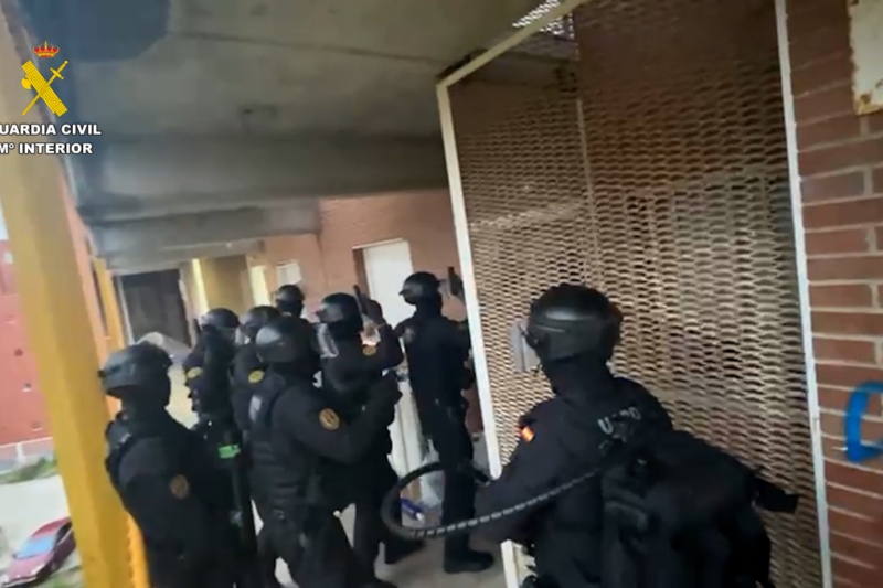 La Guardia Civil detiene a siete aluniceros por cometer más de 40 robos en Madrid