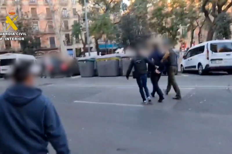 La Guardia Civil detiene a un criptoyihadista en Barcelona