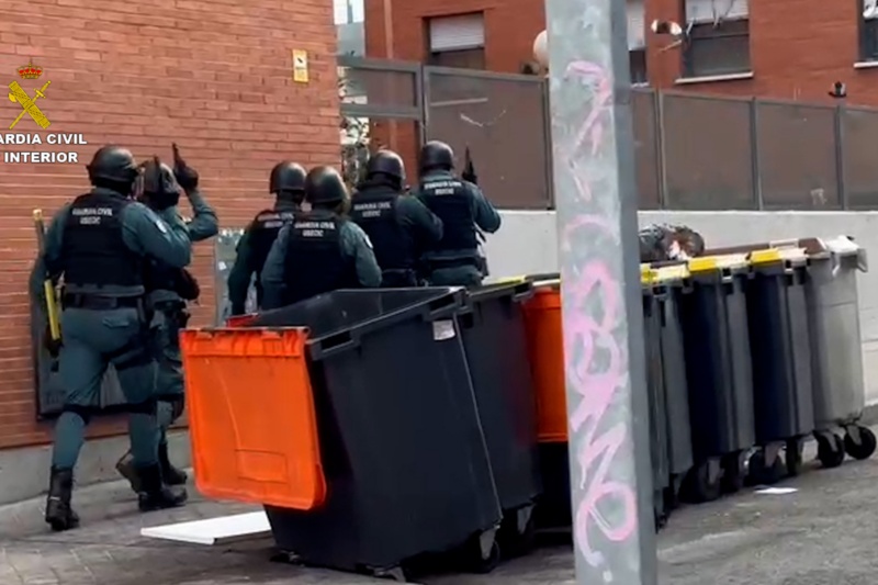 Detenida una persona que captaba y engañaba a menores a través de las redes sociales para generar contenido pedófilo