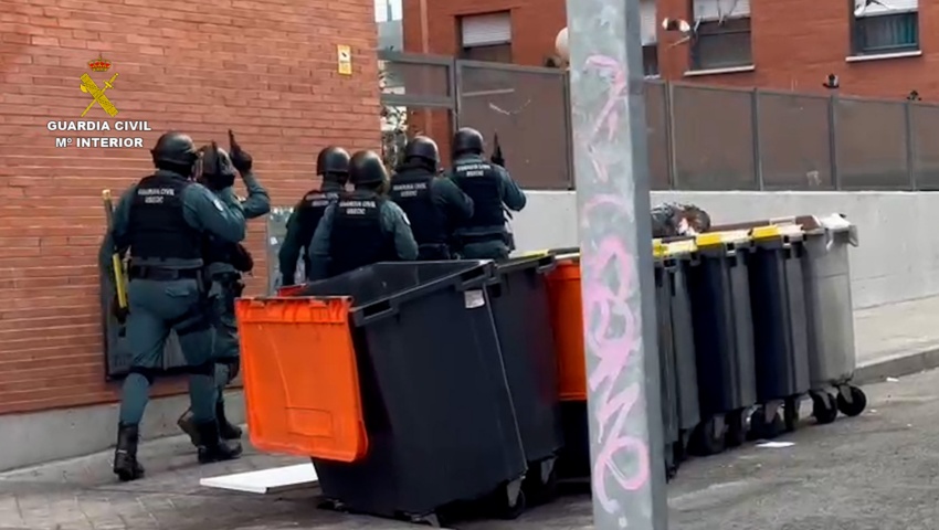 Detenida una persona que captaba y engañaba a menores a través de las redes sociales para generar contenido pedófilo
