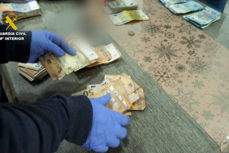 Doce detenidos en Sevilla por blanquear dinero procedente del tráfico de drogas
