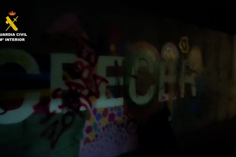 Siete personas detenidas por realizar pintadas machistas y homófobas en un instituto en Toledo