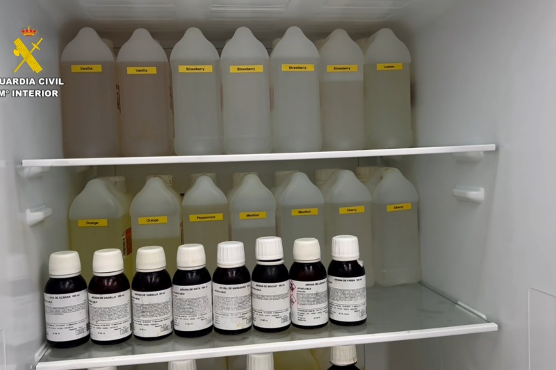 La Guardia Civil desmantela en Málaga un laboratorio clandestino dedicado a fabricar productos con alto contenido en CBD