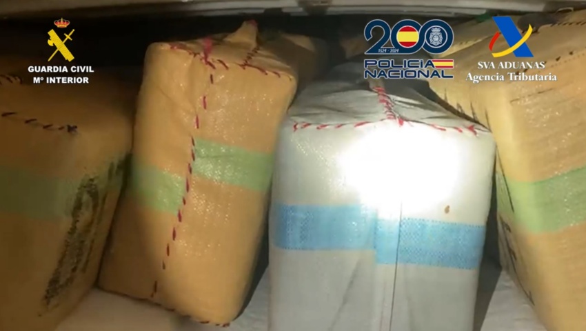 Intervenidos 2.800 kilos de hachís en dos embarcaciones de recreo en la costa de Huelva