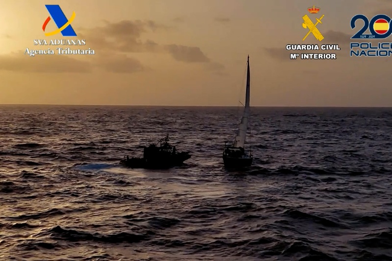 Interceptado un velero en aguas al oeste de Canarias que transportaba 200 kilos de cocaína