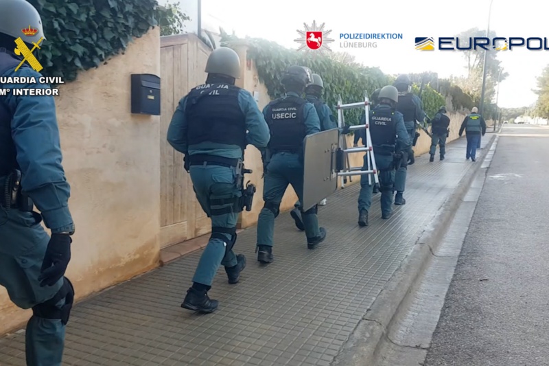 Detenidas dos personas que habrían estafado 146 millones de euros a ciudadanos alemanes mediante una cooperativa de consumidores