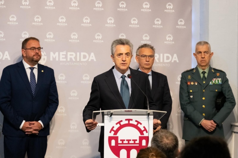 Leonardo Marcos anuncia la celebración de los actos centrales de la Patrona de la Guardia Civil en Mérida