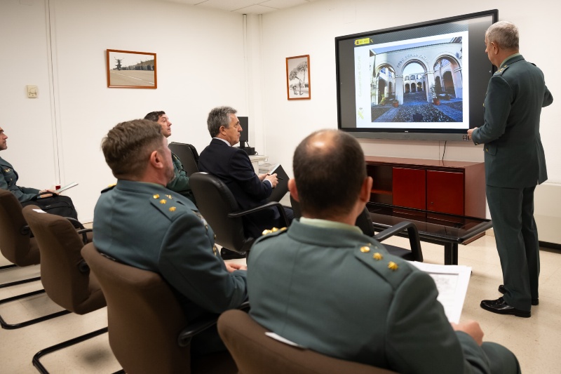 Leonardo Marcos anuncia la celebración de los actos centrales de la Patrona de la Guardia Civil en Mérida