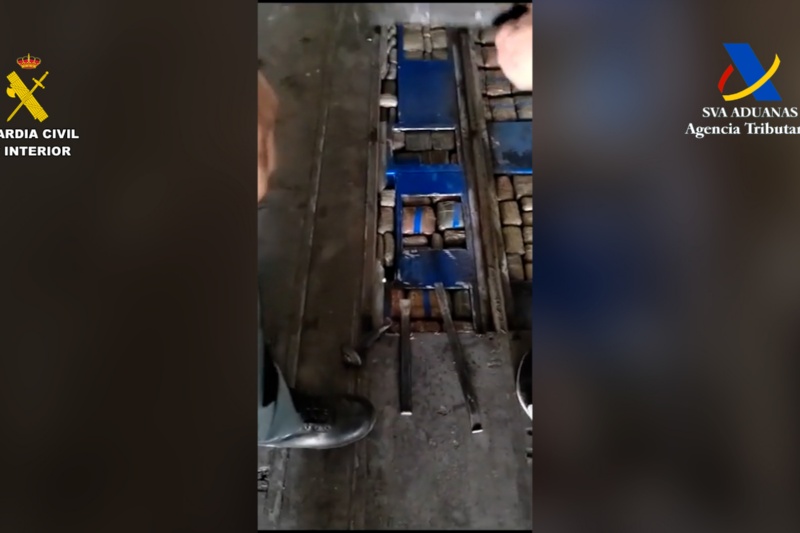 Incautada una tonelada y media de hachís en cuatro operaciones en el puerto de Málaga