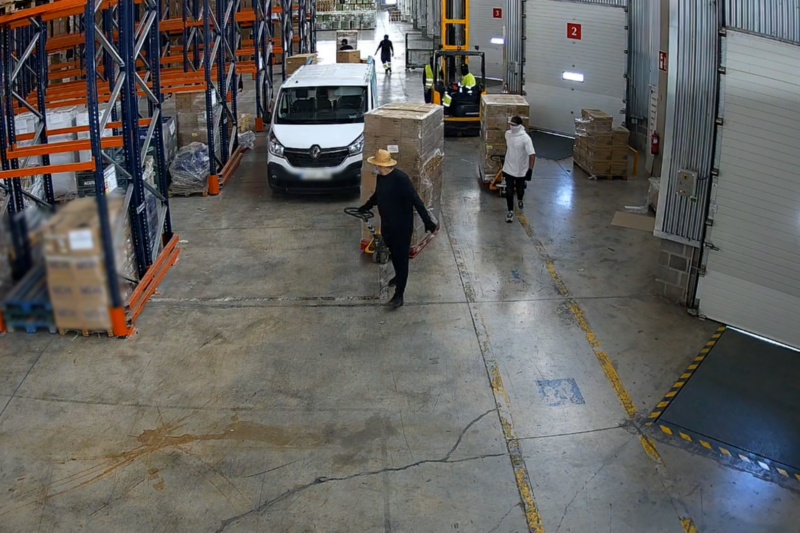 Cuatro detenidos y cuatro investigados por robar en una empresa logística en Guadalajara