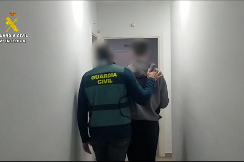 La Guardia Civil desarticula una organización criminal dedicada a cometer estafas con criptomonedas