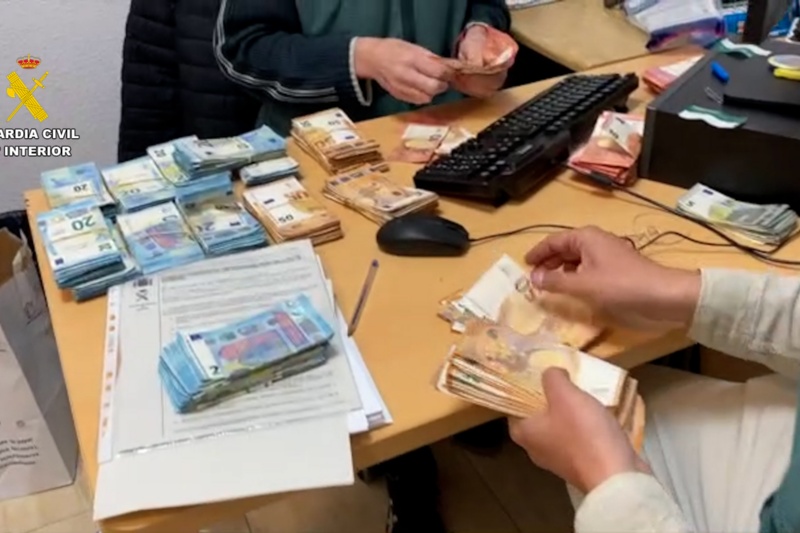 Desmantelada en Córdoba y Sevilla una organización criminal dedicada al tráfico de armas y al narcotráfico
