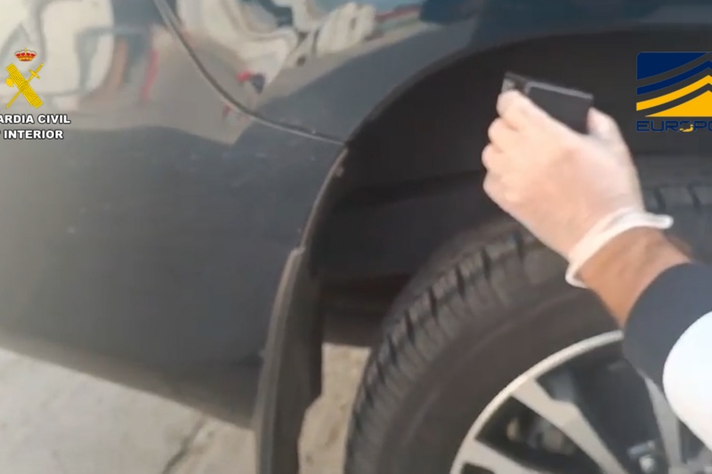 La Guardia Civil desarticula una organización que robaba coches de alta gama para venderlos y blanquear el dinero con criptomonedas