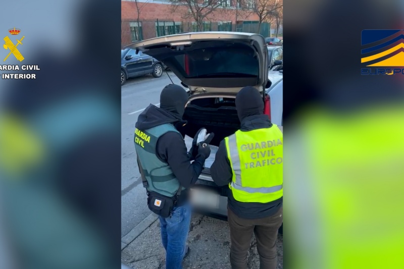 La Guardia Civil desarticula una organización que robaba coches de alta gama para venderlos y blanquear el dinero con criptomonedas