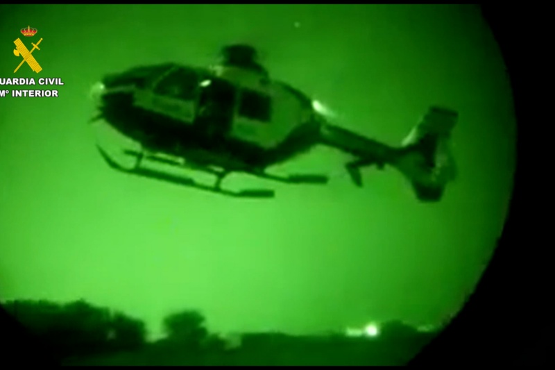 La Guardia Civil realiza el primer rescate aéreo de noche con gafas de visión nocturna