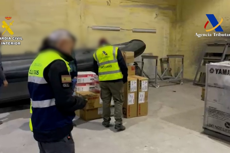 Desarticulada una organización gallega que suministraba motores fueraborda y ‘narcolanchas’ a grupos del Estrecho