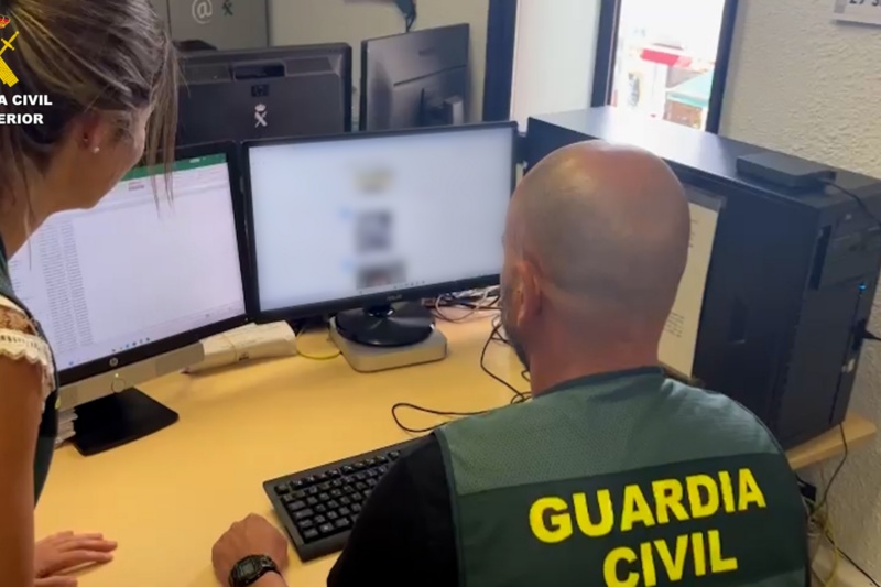 Detenido el administrador de un grupo de mensajería que distribuía material pedófilo en Valencia
