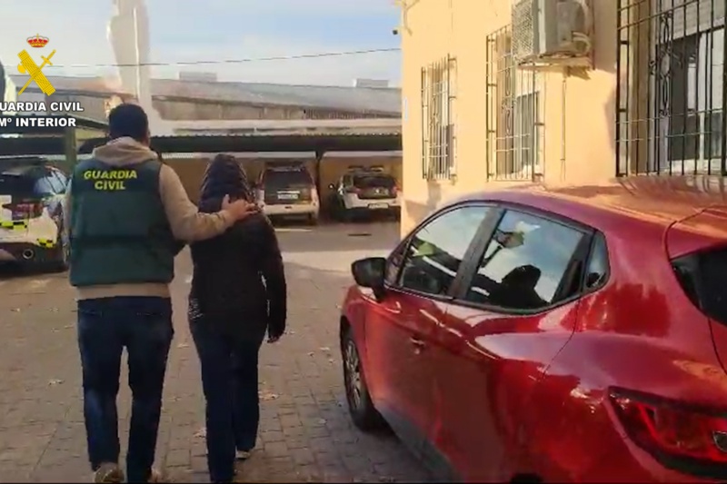 Detenidas 30 personas por estafar más de un millón de euros mediante el método “Man in the middle”