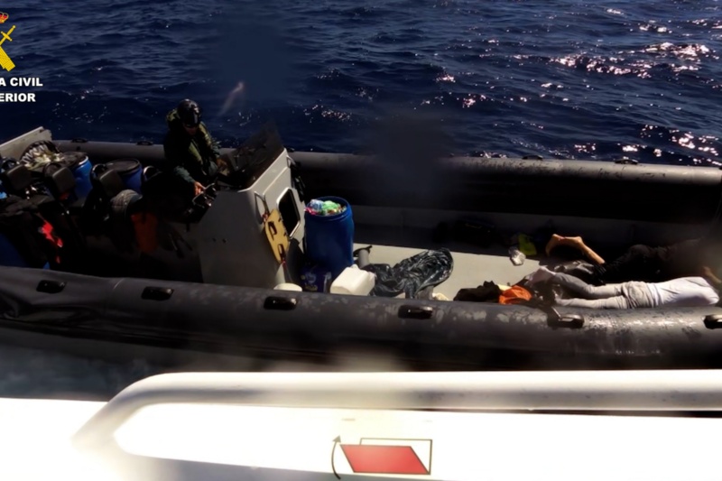 Intervenidas seis embarcaciones y 293 fardos de hachís en las costas de Huelva