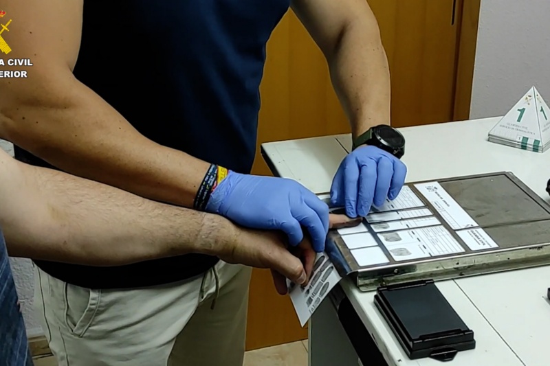 Desmantelado en Madrid un cartel de palés que quemaba naves y camiones para controlar su precio