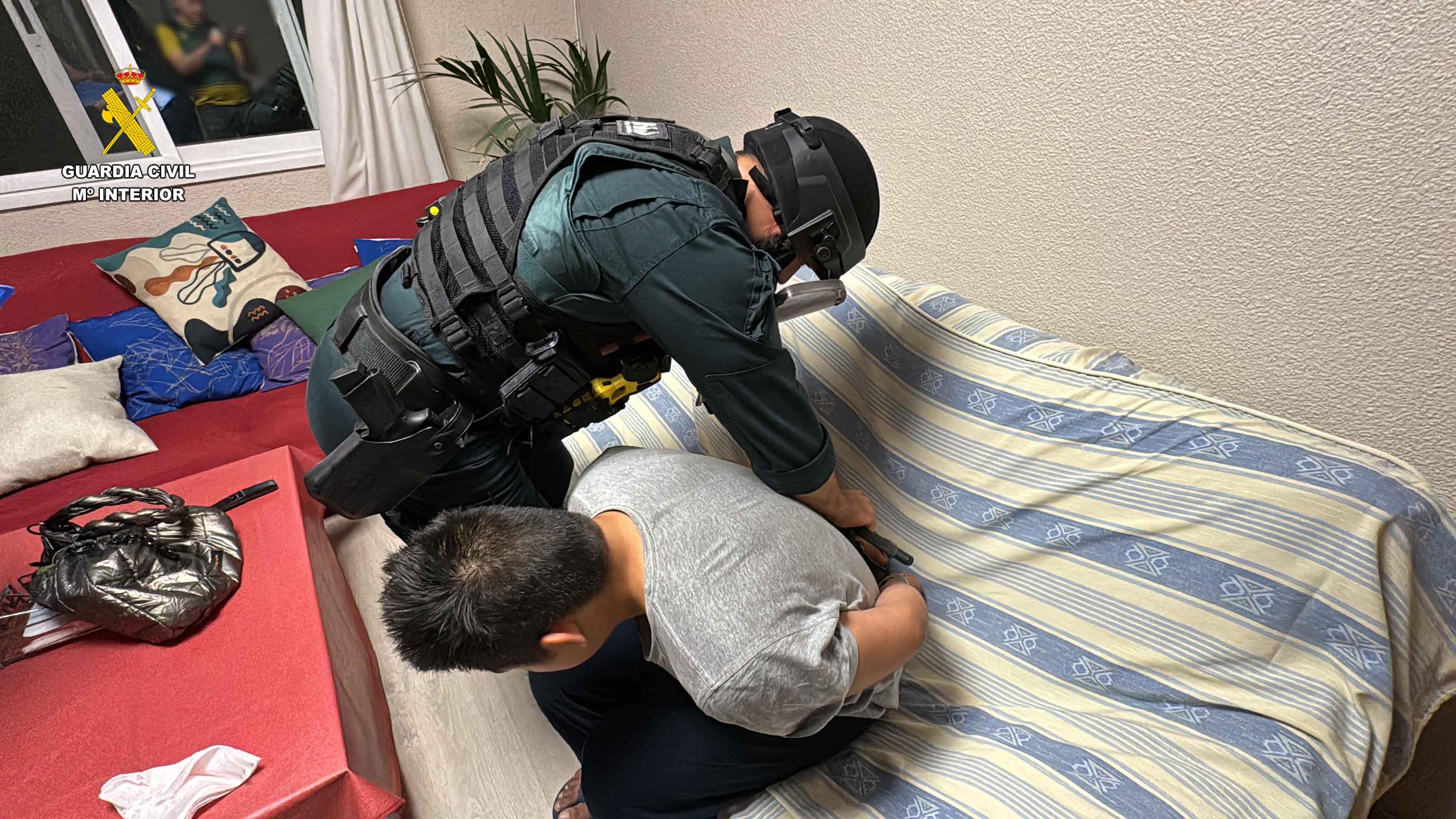Detenido un ciber-depredador sexual que embaucaba a niñas de ocho y nueve años para obtener material pornográfico