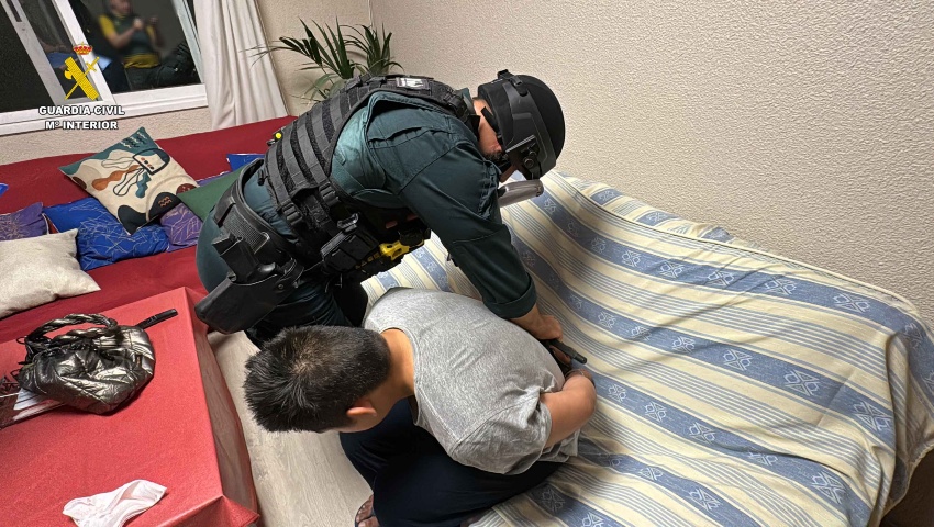 Detenido un ciber-depredador sexual que embaucaba a niñas de ocho y nueve años para obtener material pornográfico