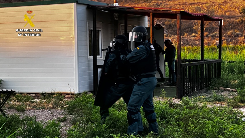 Detenidos el líder y los colaboradores de una “secta destructiva” en la localidad de Escatrón (Zaragoza)