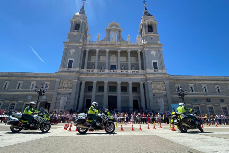 La Agrupación de Tráfico de la Guardia Civil celebra sus 65 años salvando vidas en nuestras carreteras y garantizando su seguridad