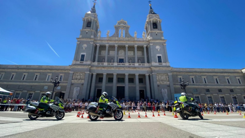 La Agrupación de Tráfico de la Guardia Civil celebra sus 65 años salvando vidas en nuestras carreteras y garantizando su seguridad