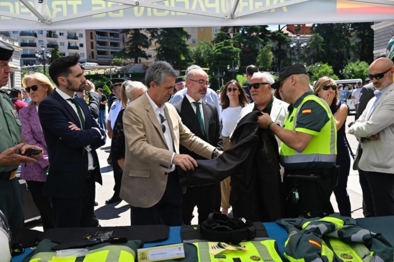 La Agrupación de Tráfico de la Guardia Civil celebra sus 65 años salvando vidas en nuestras carreteras y garantizando su seguridad