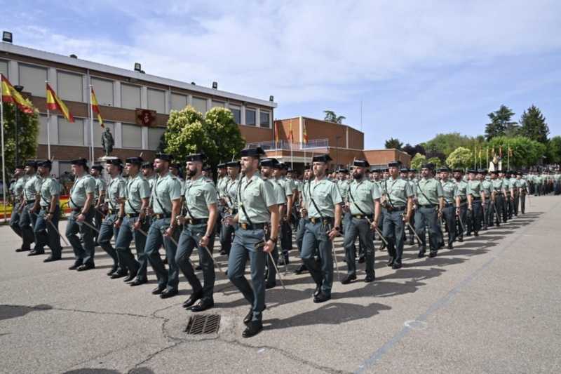 El director general de la Guardia Civil preside la entrega de títulos a 258 nuevos sargentos