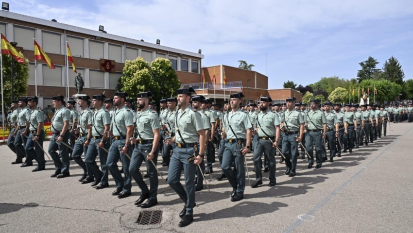 El director general de la Guardia Civil preside la entrega de títulos a 258 nuevos sargentos